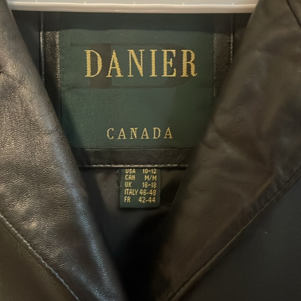 VINTAGE OVERSIZED DANIER LEATHER JACKET - Picture 2 of 4